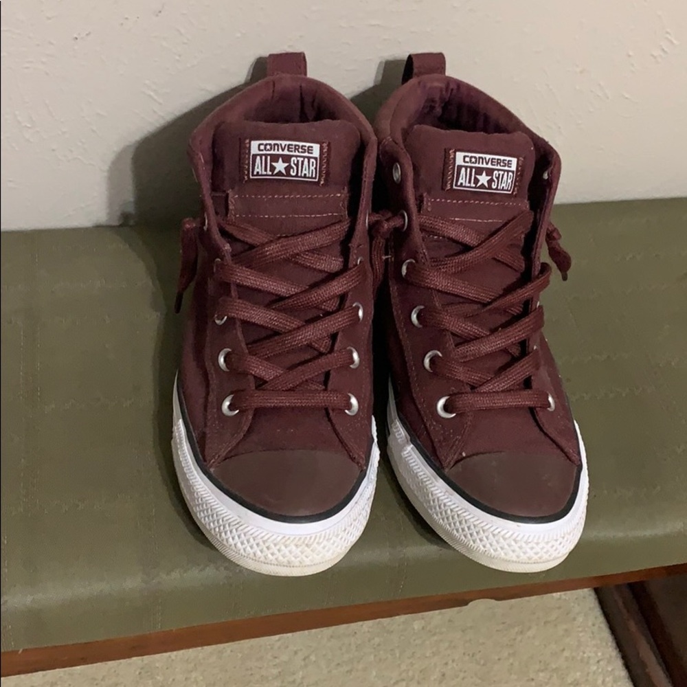 Converse chuck taylors